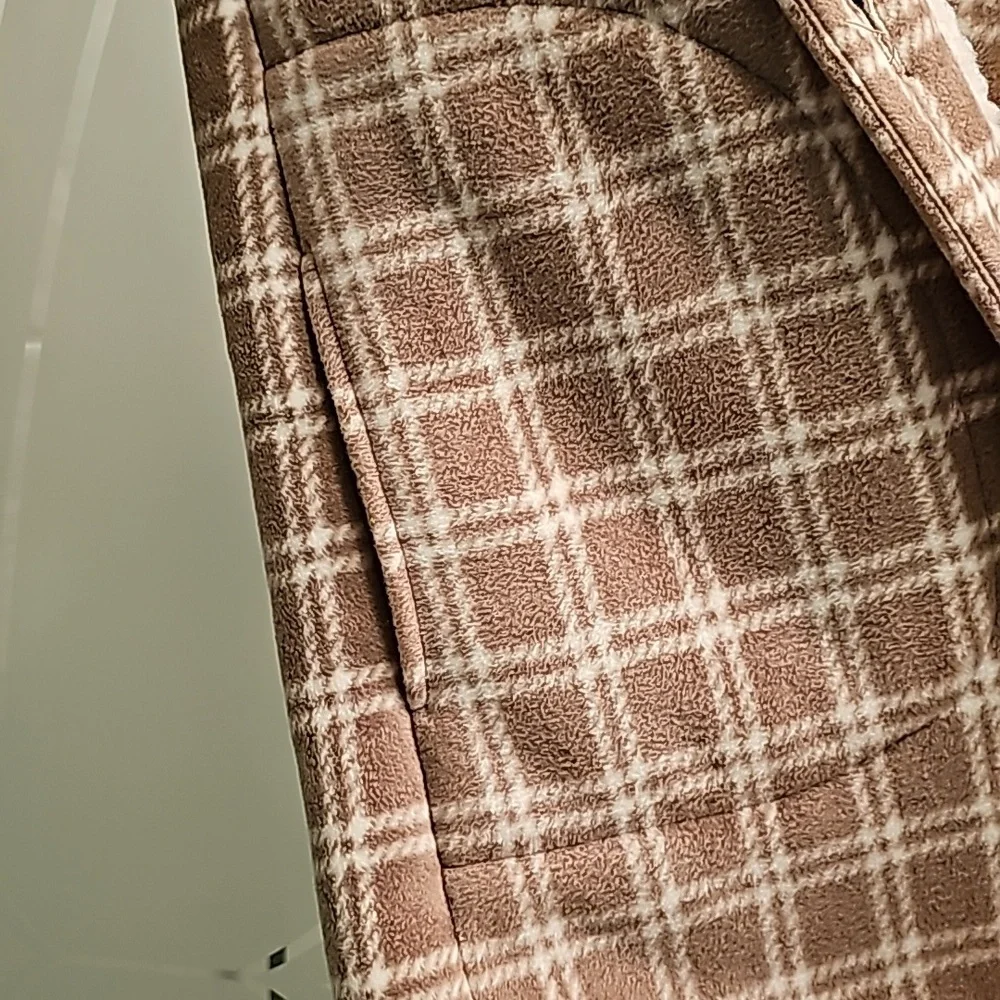 Centigrade Bonded Sherpa Lined Plaid Jacket. Brand new. Never worn. - Picture 9 of 13